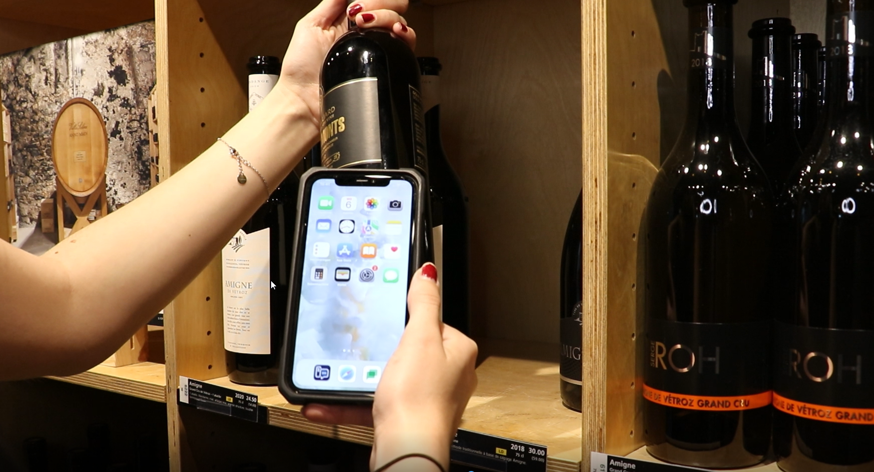 Wie interagiert man mit einer Smart Bottle?